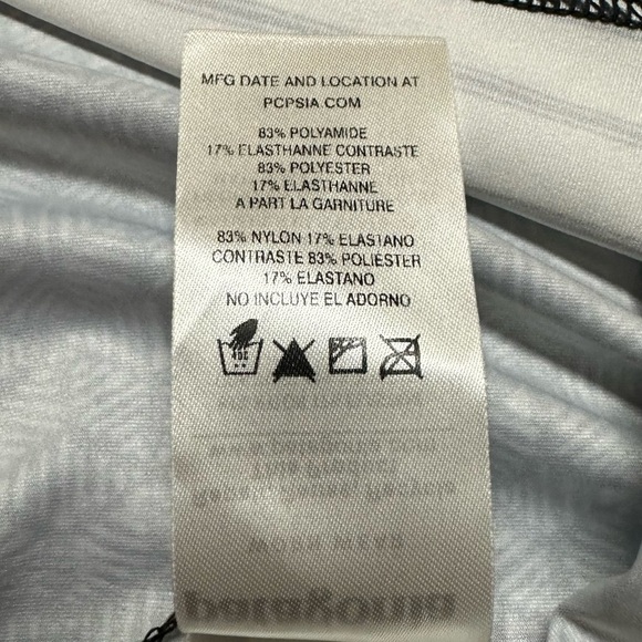 Patagonia Worn Wear Women’s Short-Sleeved Micro Swell Rashguard. Size Large - Picture 7 of 8